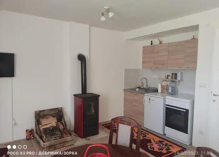 Dobrinka I Zorka Mitrovac