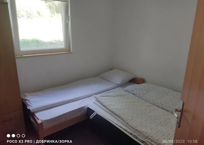 Dobrinka I Zorka Appartamento Mitrovac